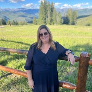 Meet your Posher, Stacy